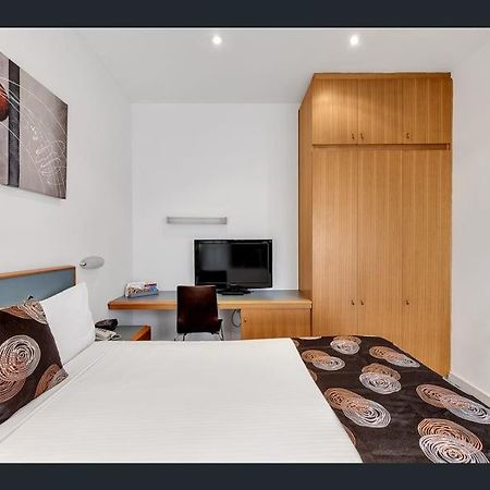 Studio 436/247 Gouger In The City Ex Hotel Room Adelaide Exterior photo